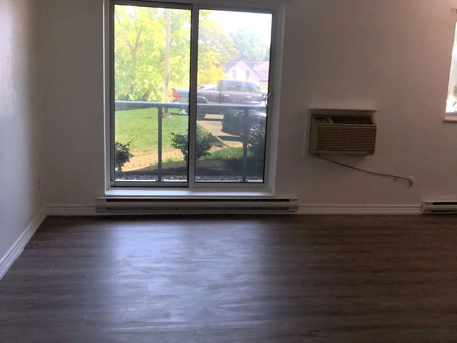 2 bed, $1,900 — Photo 4
