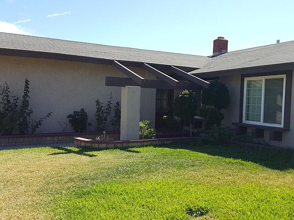 2nd image of 2019 S Grandview Ln