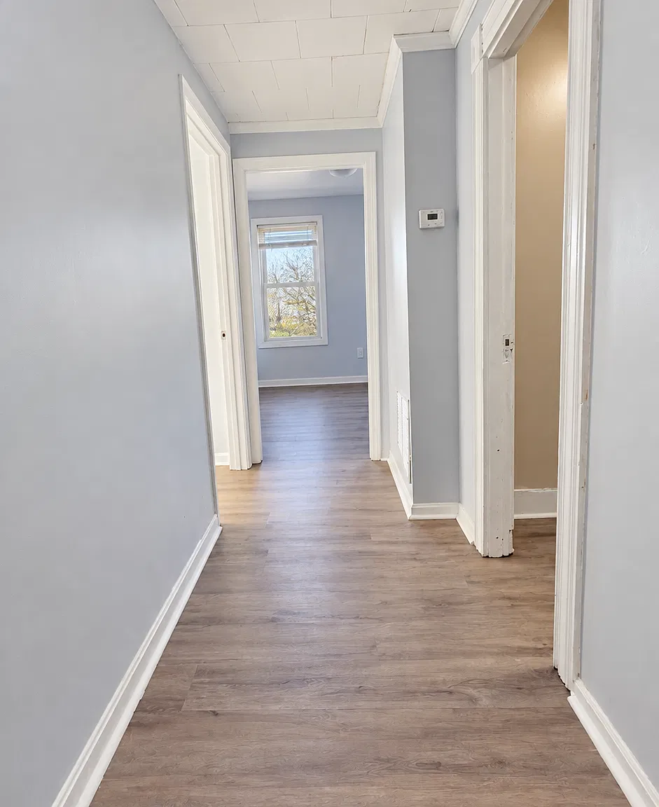 2 bed, $2,350 — Photo 2