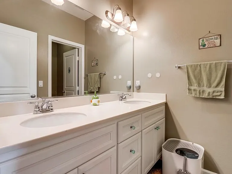 4300 Newton Ave #61 — Photo 7