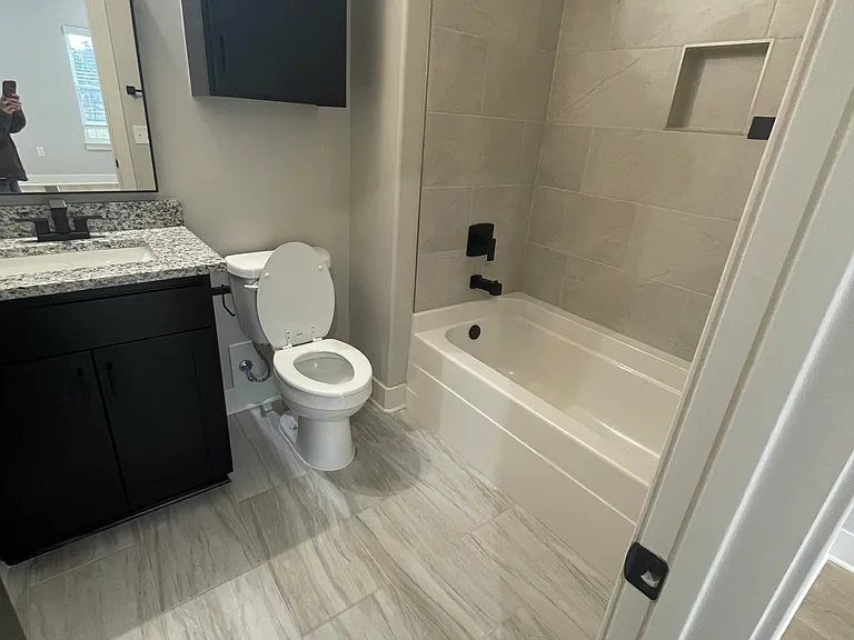 5212 Reagan Dr #B — Photo 7