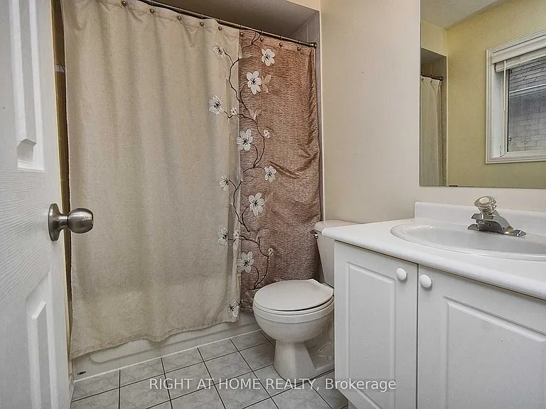 7240 Village Walk — Photo 10