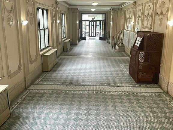 5th image of 969 Carroll St APT B11