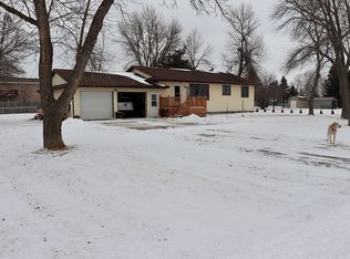 209 36th St S, Brookings, SD 57006