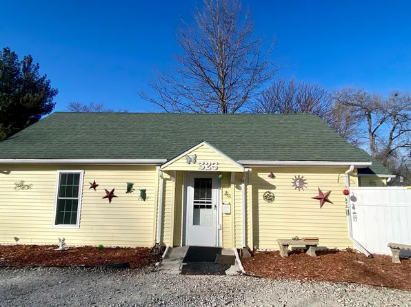 326 Indiana St, Waterloo, IA 50703