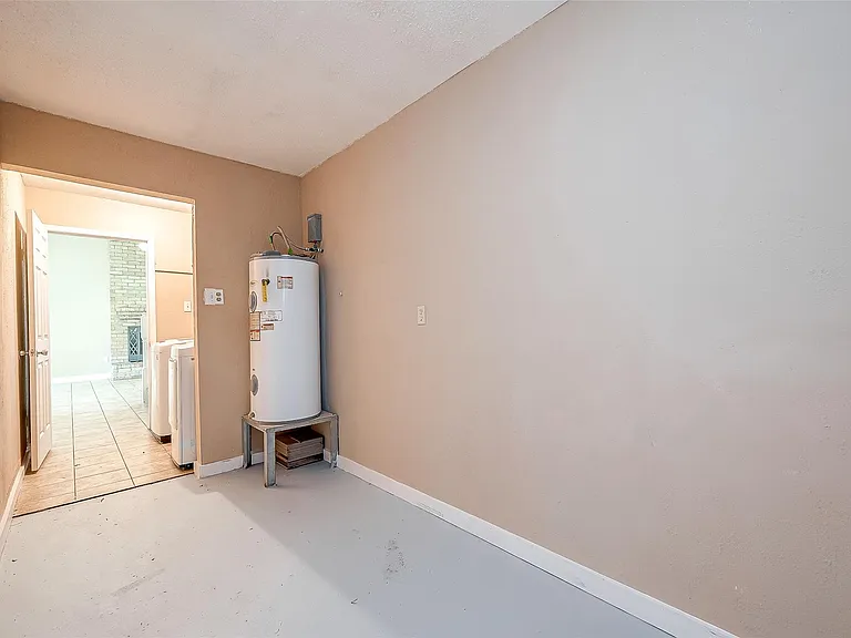 5023 Whispering Falls Dr — Photo 20