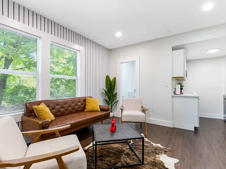 13476 Clifton Blvd #206 — Photo 3