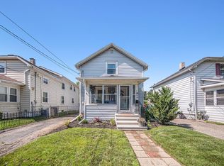 1608 Floral Ave, Jackson, MI 49202