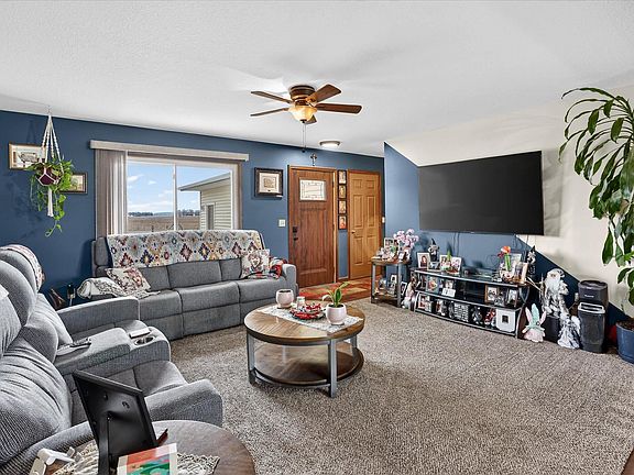 4th image of 2442 N Mackinaw Rd
