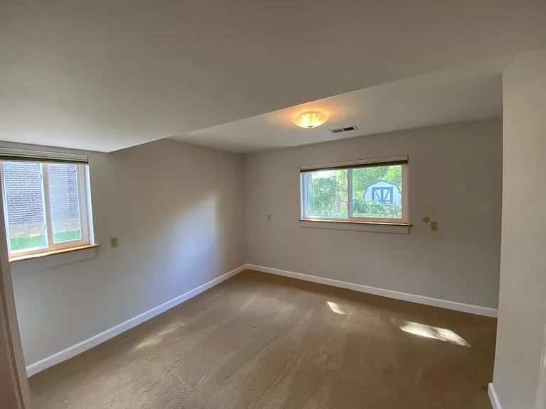 1159 Lefthand Dr #B — Photo 12