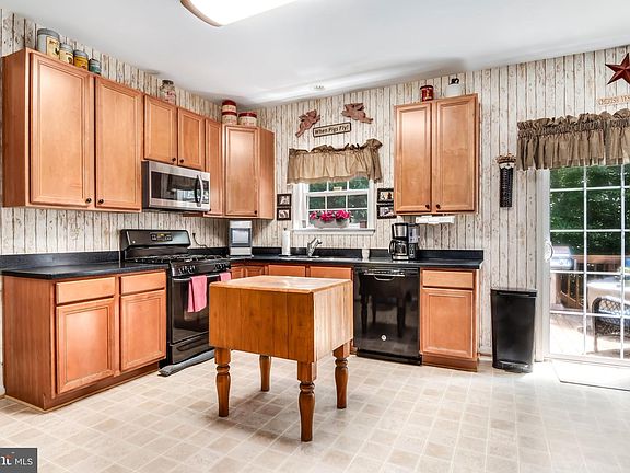 5th image of 7079 Redwood Ct