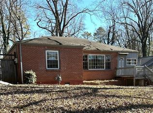 2864 Sylvan Rd, East Pt, GA 30344