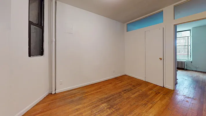 Rented by Bond New York | media 34