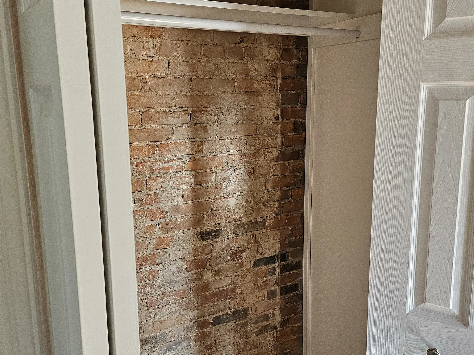 2 bed, 1.5 bath, 1400 sqft, $1,600 — Photo 4