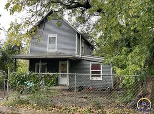 1606 SW Clay St, Topeka, KS 66604