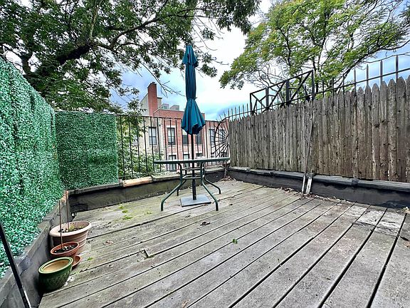 3rd image of 40 W 89th St APT 4B