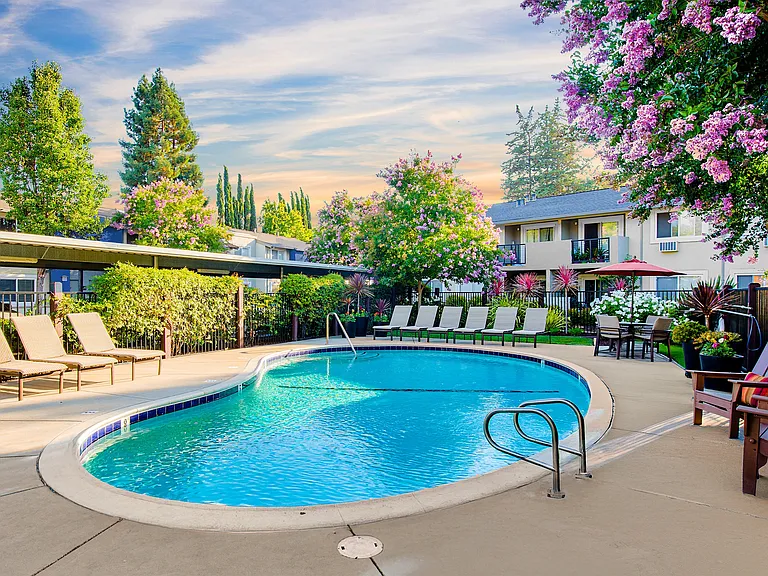Pleasanton Place — Photo 8