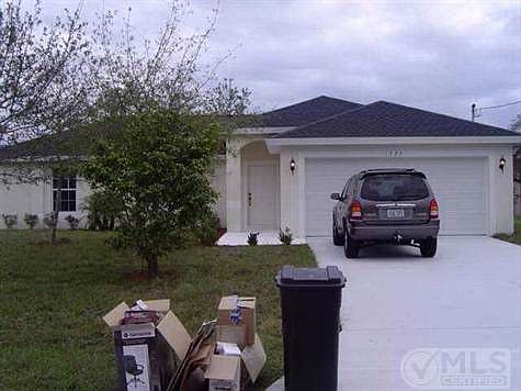 1st image of 1325 SE Proctor Ln