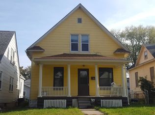 135 12th St, Silvis, IL 61282