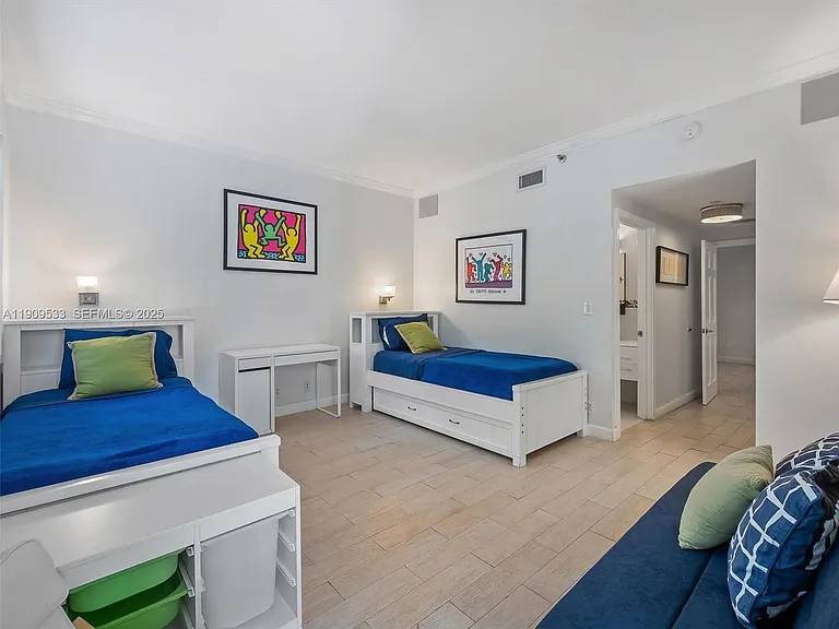 19116 Fisher Island Dr #19116 — Photo 23