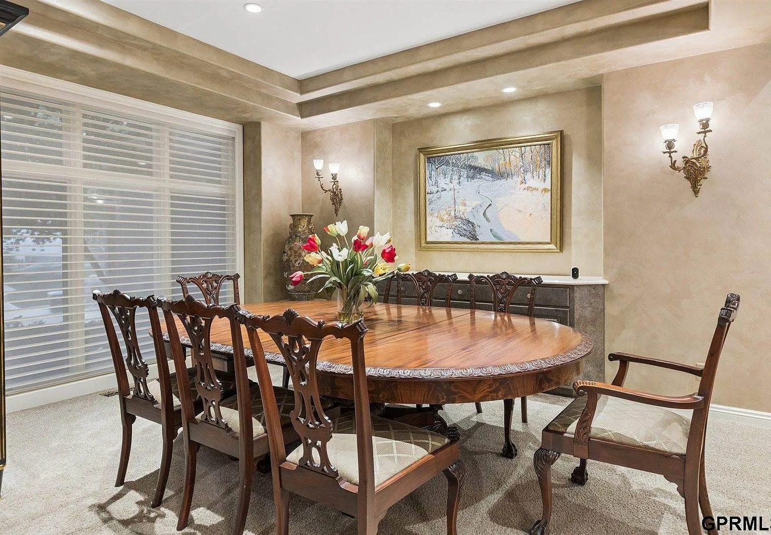 3 bed, 4.0 bath, 5007 sqft, $5,000 — Photo 3