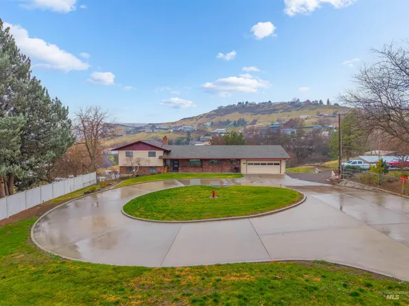 1045 Post Ln, Clarkston, WA 99403