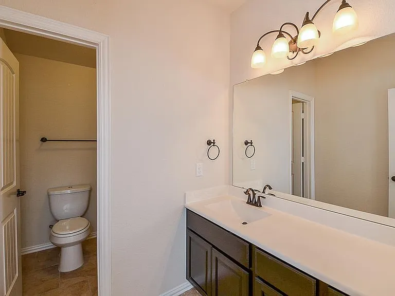 9411 Sparrow Creek Ct — Photo 28