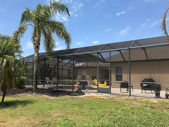 4th image of 33939 Venice Ln