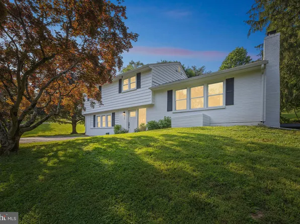 549 E Lafayette Dr W, West Chester, PA 19382