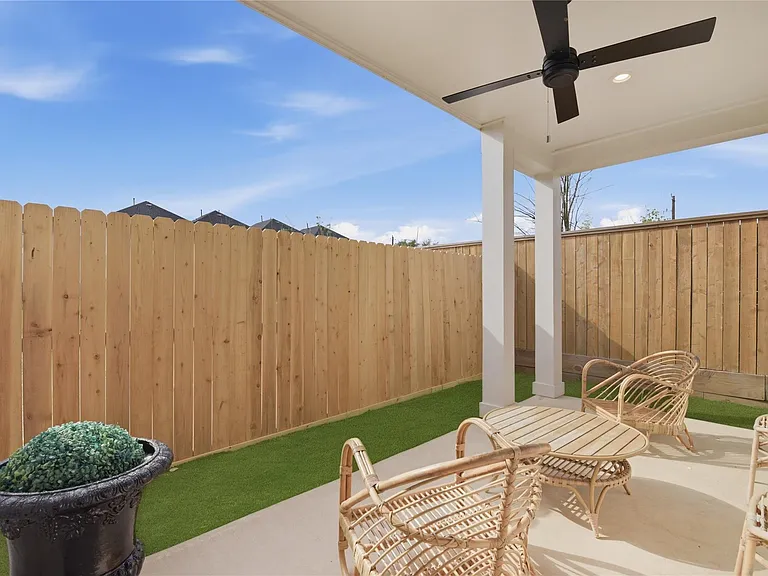 7702 Earl Rudder Way — Photo 43