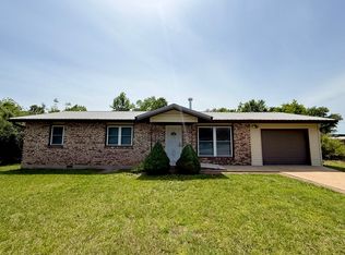 1230 Dewey Street, Houston, MO 65483