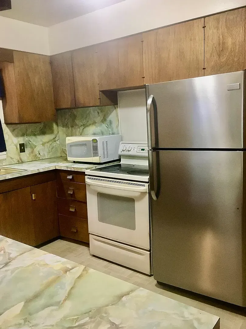 1208 W 11th Ave Triplex — Photo 4