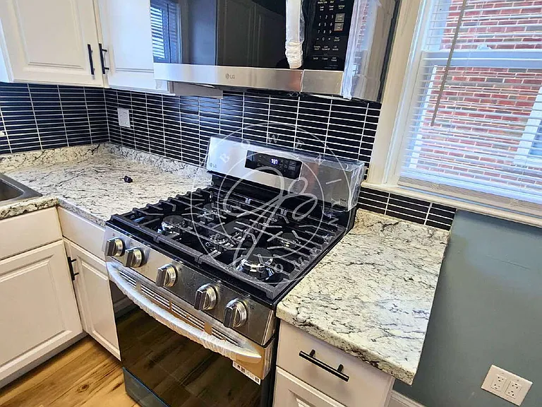 803 Mayfair Blvd — Photo 10