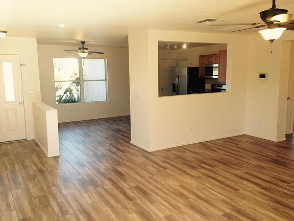 3rd image of 10115 N Mill Crossing Way