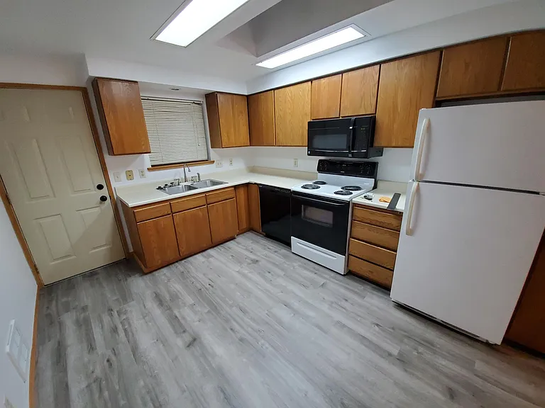 606 Deeded Ln SW #2 — Photo 3