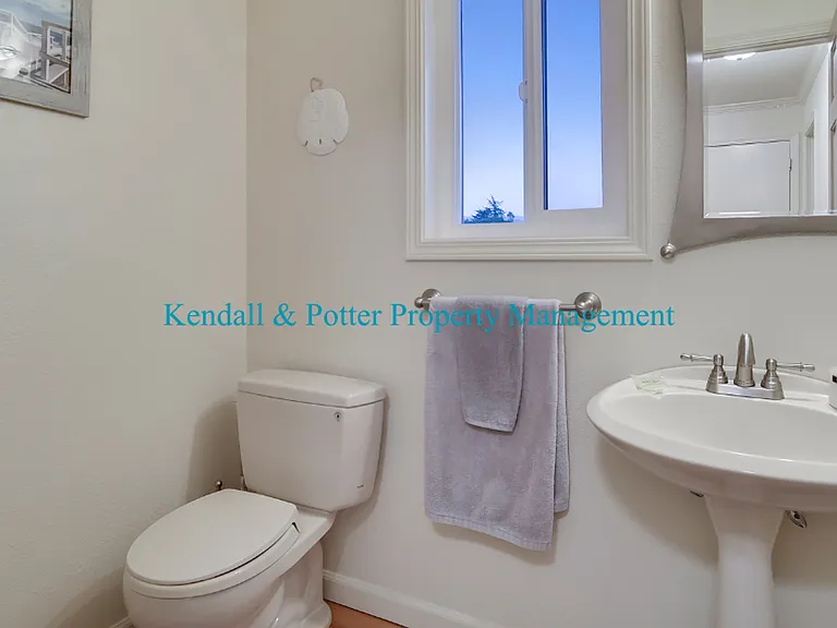 544 Cuesta Dr — Photo 28