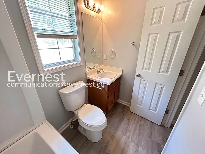 229 Hampton Dr — Photo 12