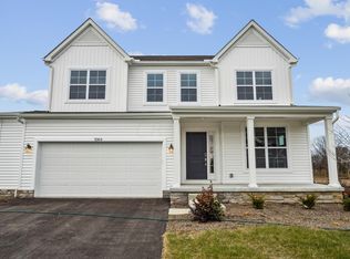 1064 Quarry Oak Dr, Grove City, OH 43123