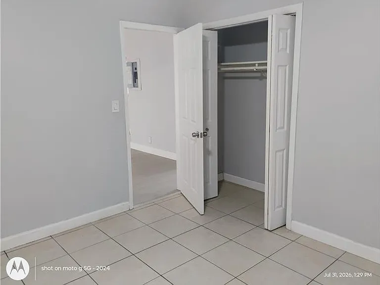 26 SW 6th St #2 — Photo 16