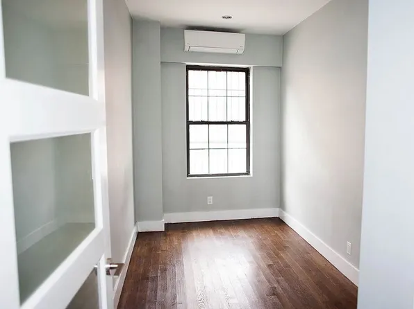 89 Ralph Avenue image 3 of 7