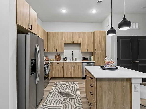 2nd image of 1424 Bliss Ave #1124