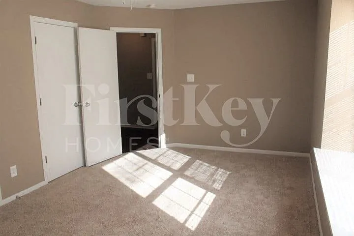 2640 Branigan Creek Blvd — Photo 10