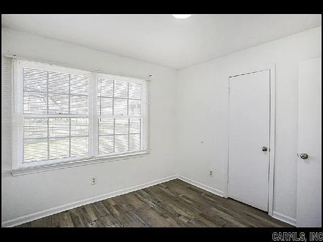 7202 Illinois St — Photo 15