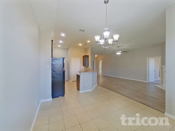 4th image of 103 Jennie Ct