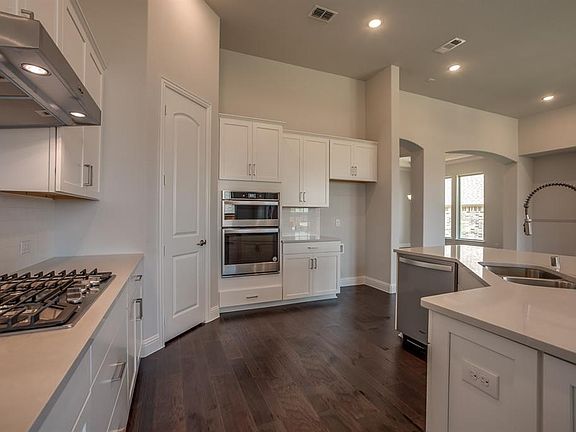 3rd image of 10788 Clarita Ln