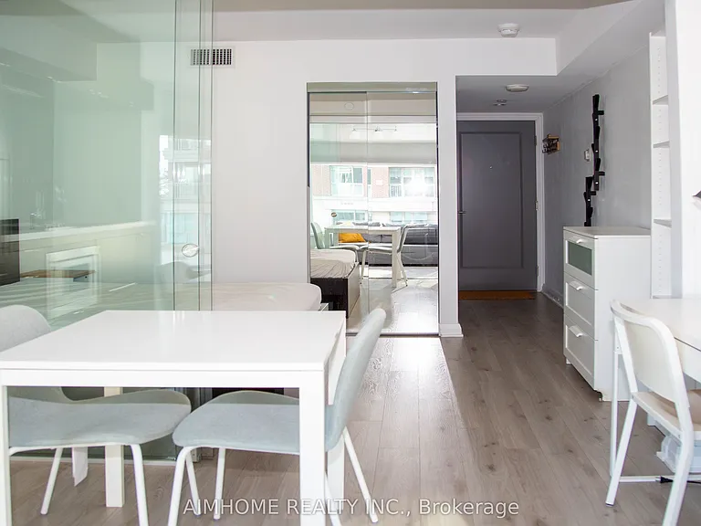 155 Yorkville Ave #1015 — Photo 9