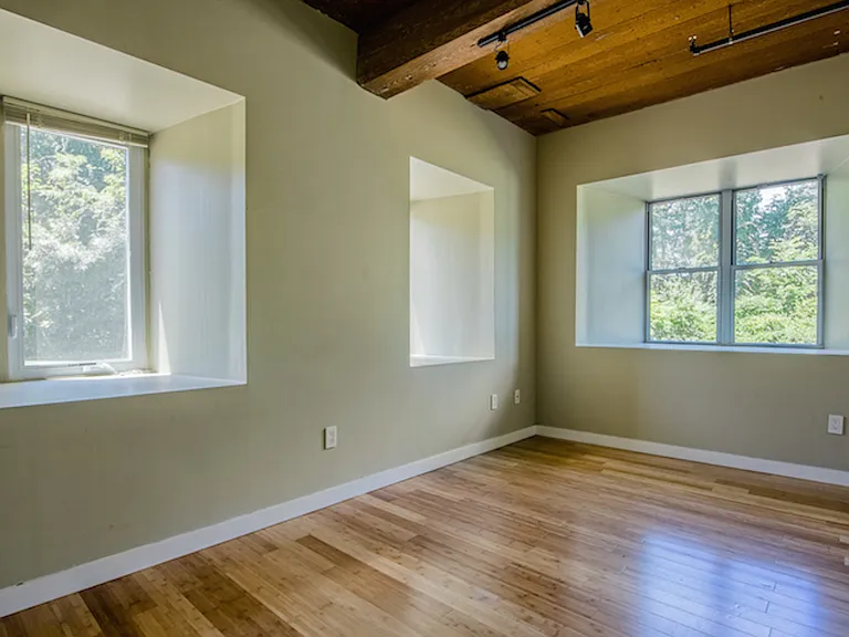 494 Woonasquatucket Ave — Photo 10