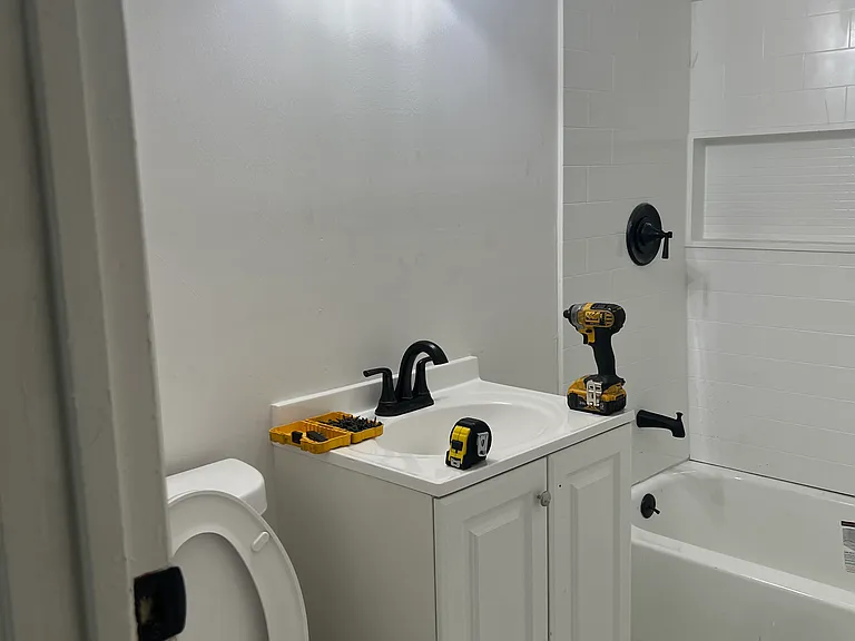 4221 N Askew Ave #4219 — Photo 4