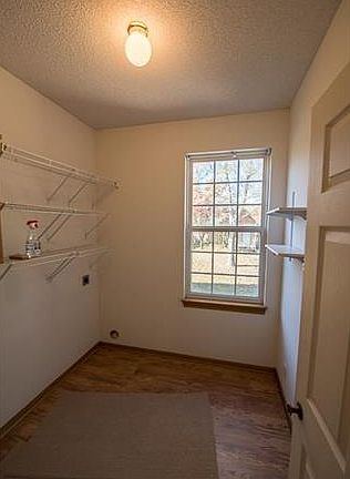 5th image of 15658 Conser St