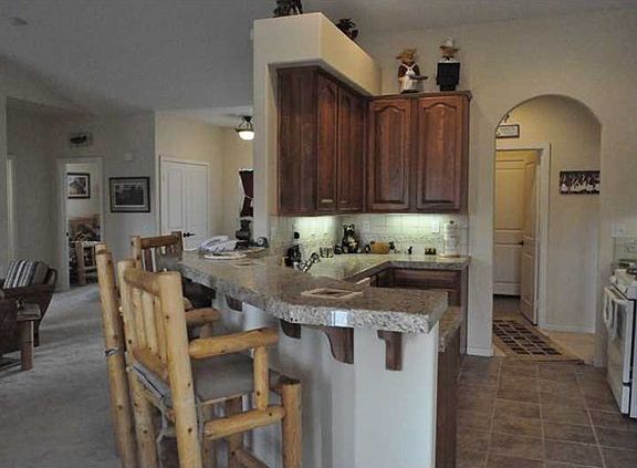 5th image of 249 Pine Ln